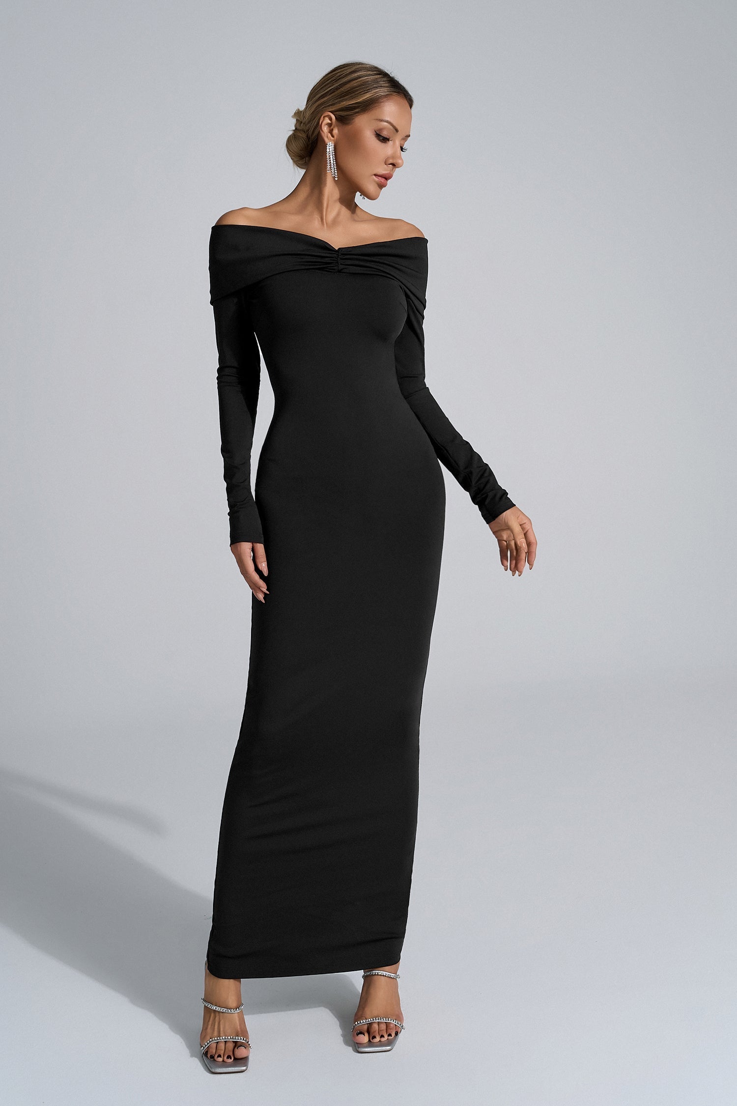 Isabella Siyah Uzun Kollu Bodycon Maxi Elbise
