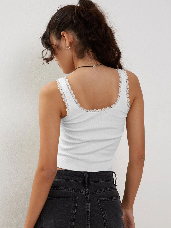 Muı Beyaz Dantel Detay Askılı Crop Top
